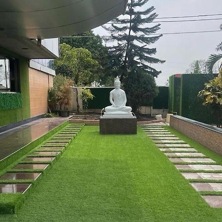 Sai Samrat Hotel Shirdi Exterior photo